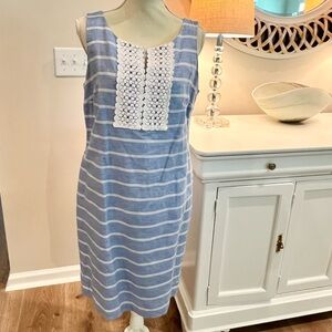 Classic Talbots shift dress with pockets!